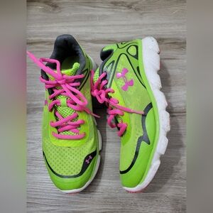 Under Armour 4D-Foam Heat Gear Runnong Shoes Size 8